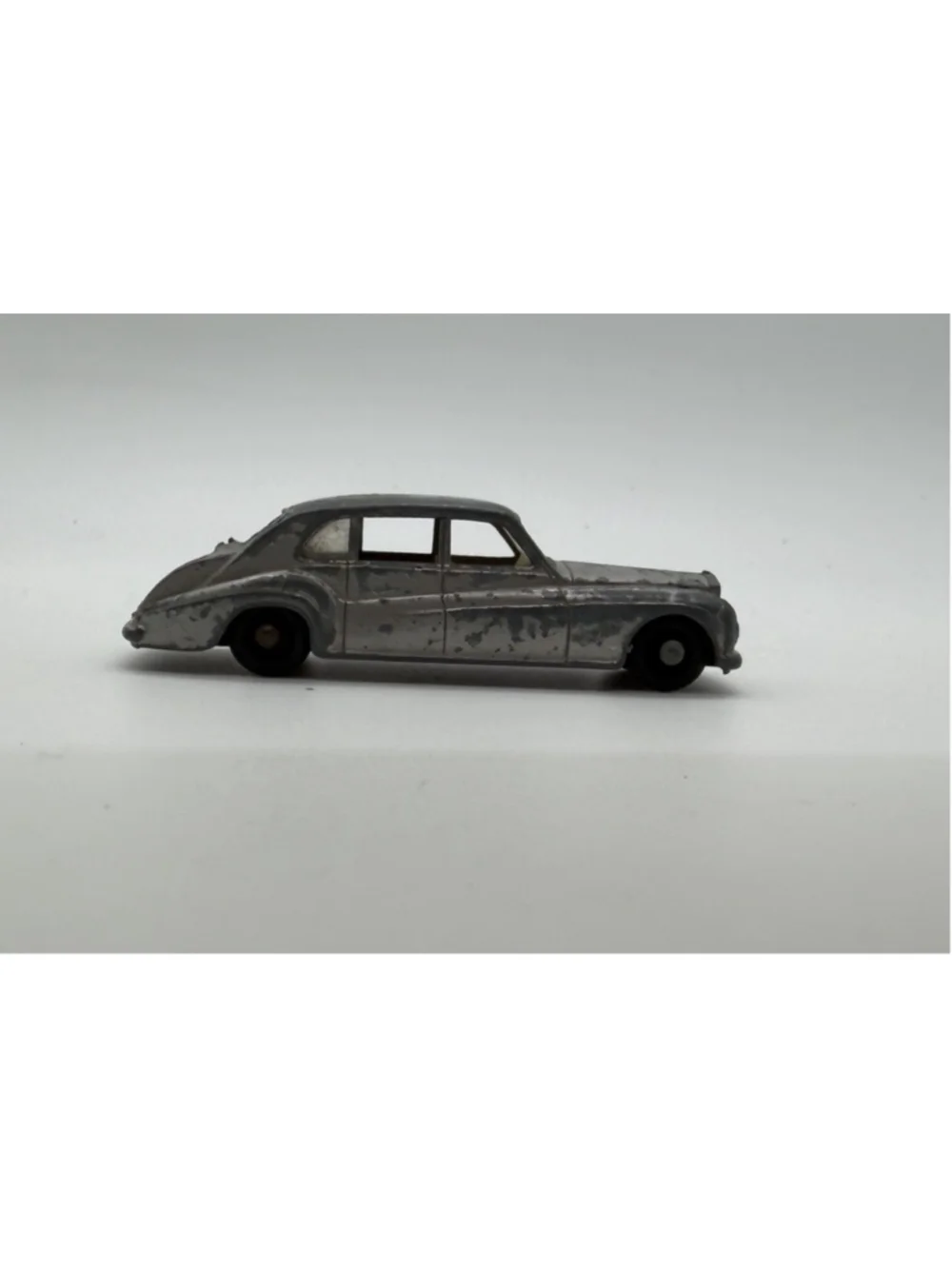 Vintage Matchbox Lesney No.44 Rolls Royce Phantom V England Diecast Car